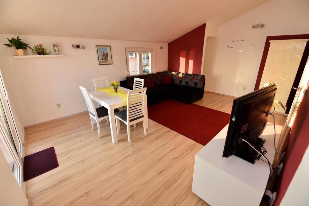 Bonaca Apartment Rtina Ngoại thất bức ảnh