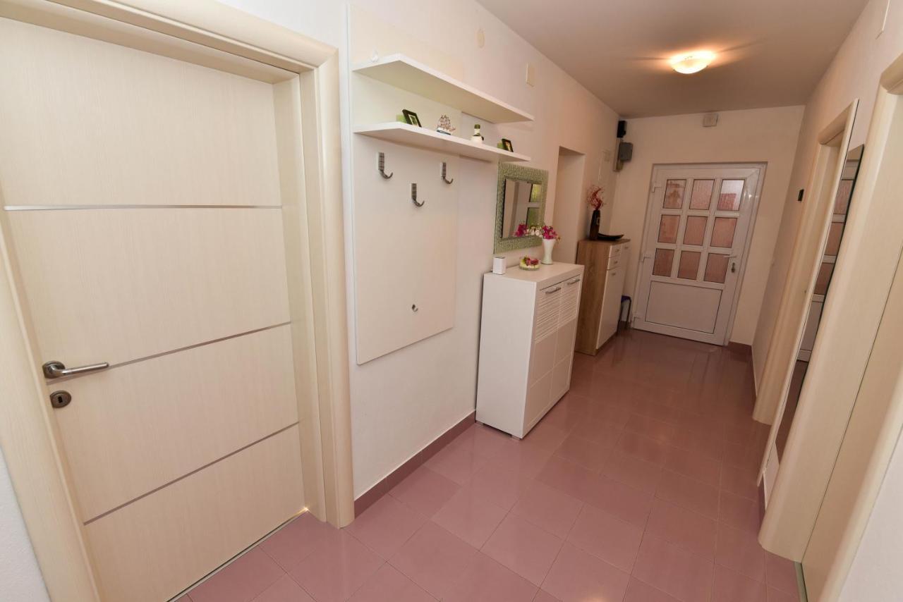 Bonaca Apartment Rtina Ngoại thất bức ảnh